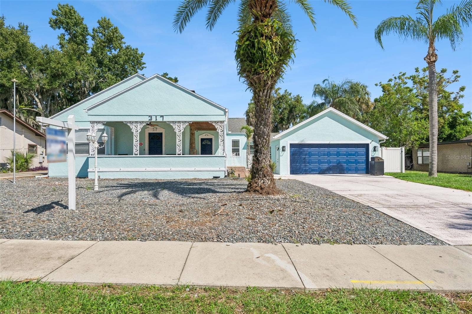 317 E MAIN STREET, Tavares, FL 32778