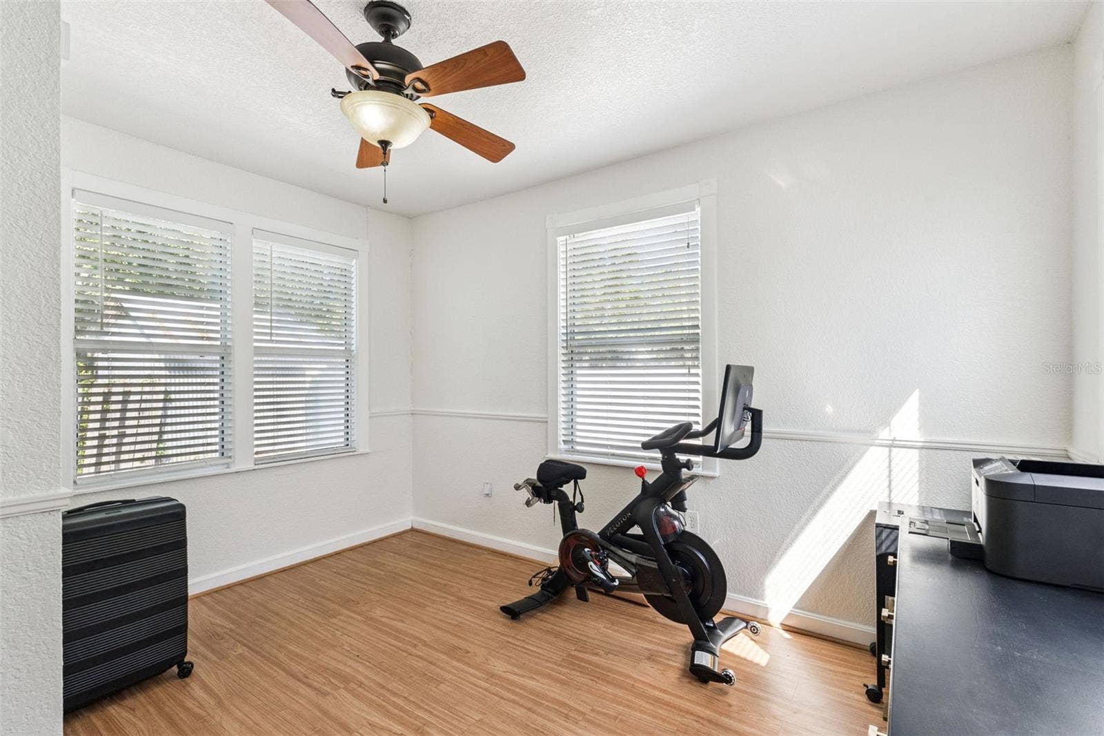 317 E MAIN STREET, Tavares, FL 32778