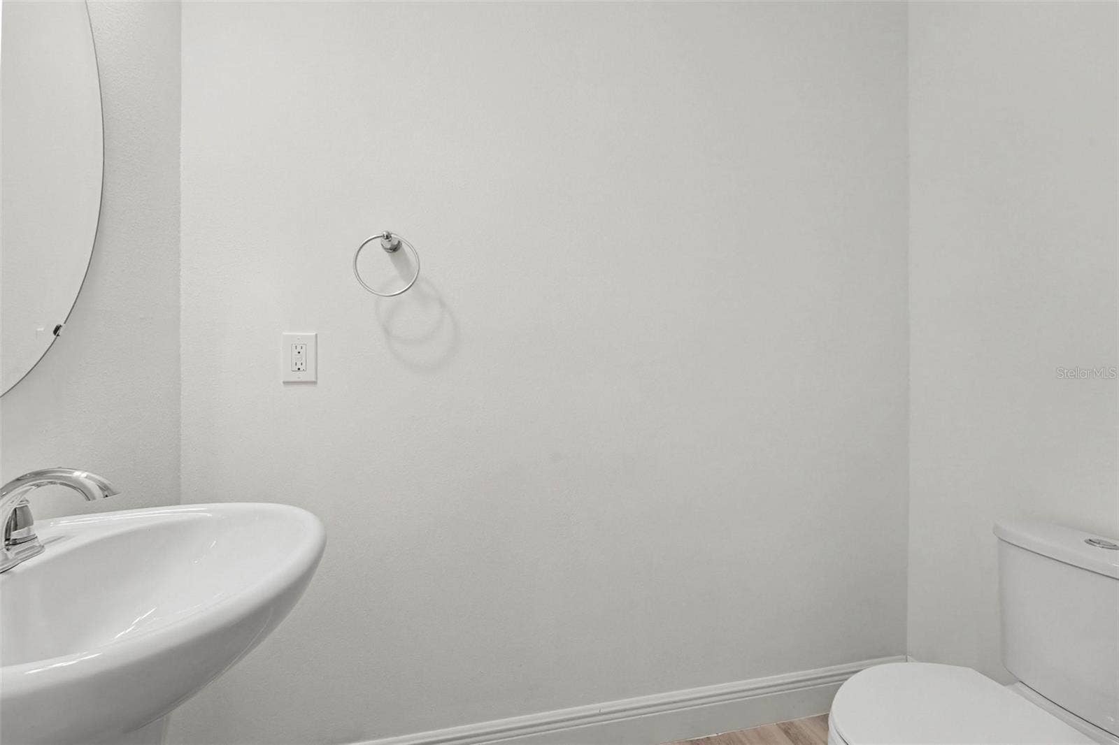 1st Floor-Powder Bath