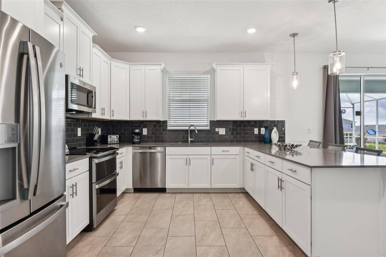 9266 SOMMERSET HILLS DRIVE, Davenport, FL 33896 9266 SOMMERSET HILLS DRIVE, Davenport, FL 33896