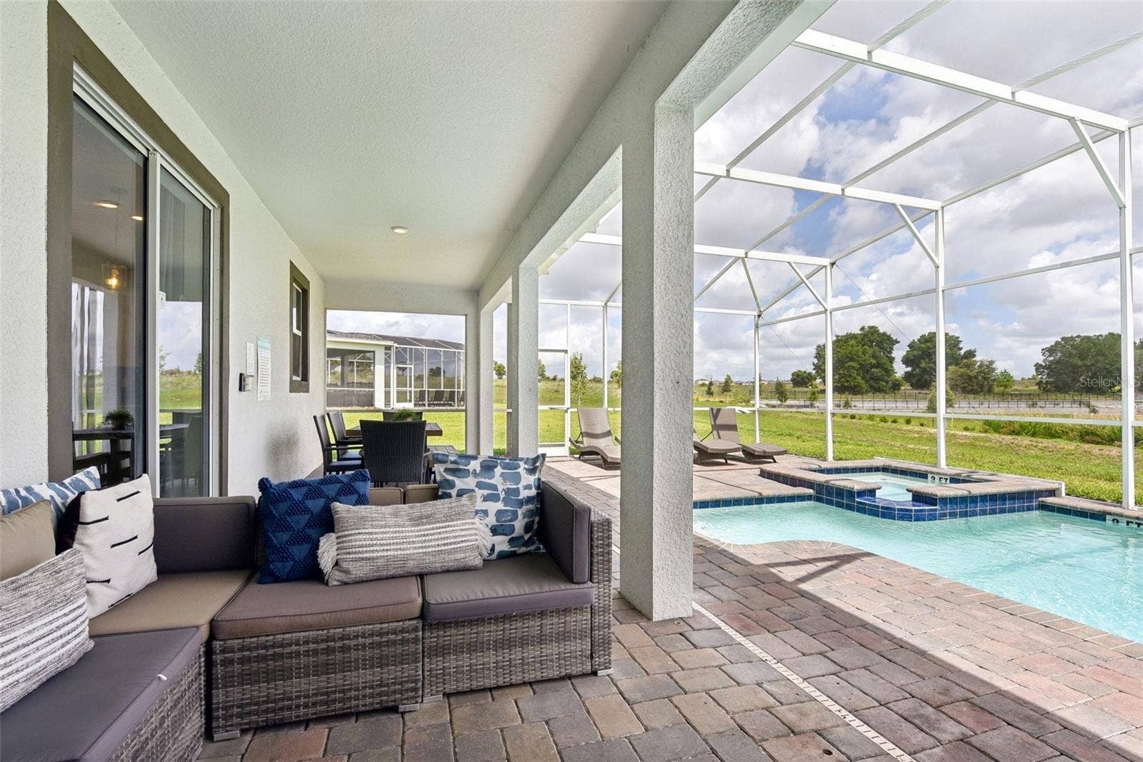 9266 SOMMERSET HILLS DRIVE, Davenport, FL 33896 Outdoor oasis