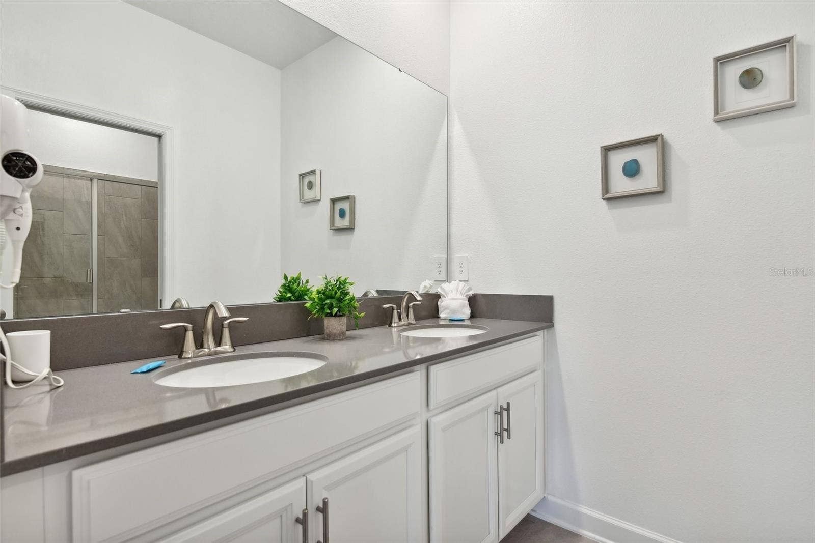 9266 SOMMERSET HILLS DRIVE, Davenport, FL 33896 Downstairs en suite bathroom