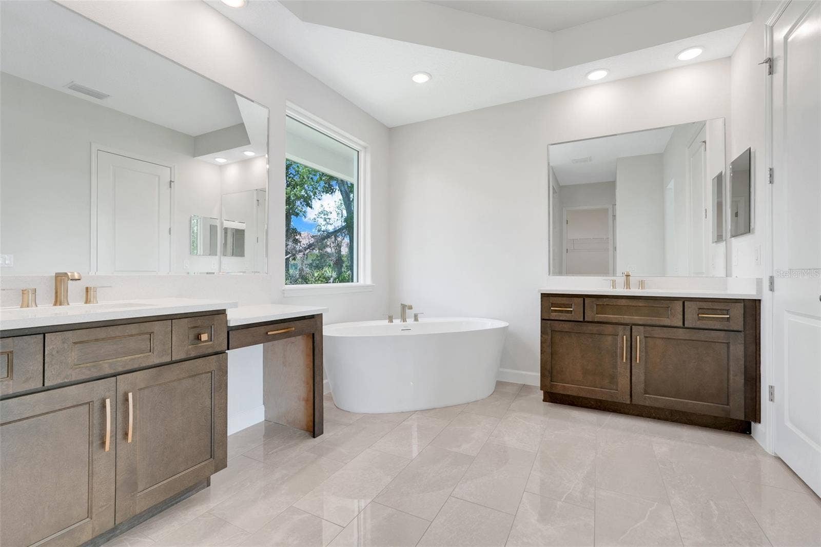 132 NEW LEATHERWOOD DRIVE, Palm Coast, FL 32137 132 NEW LEATHERWOOD DRIVE, Palm Coast, FL 32137
