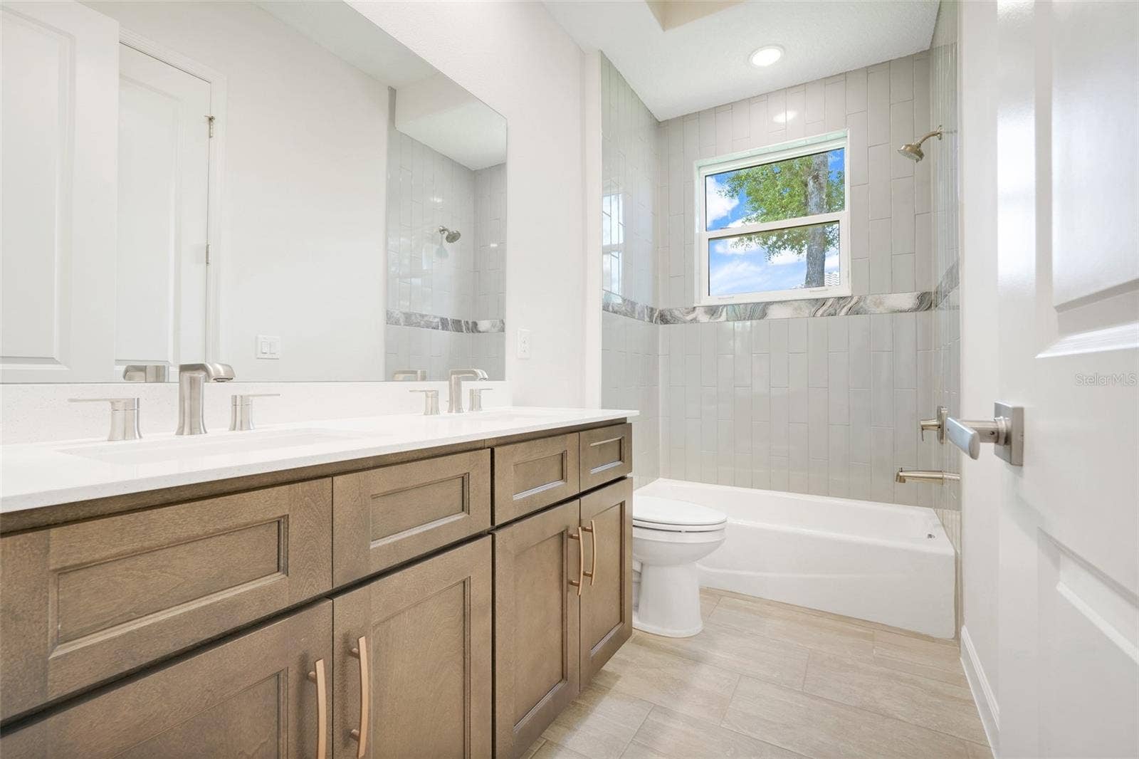 132 NEW LEATHERWOOD DRIVE, Palm Coast, FL 32137 132 NEW LEATHERWOOD DRIVE, Palm Coast, FL 32137