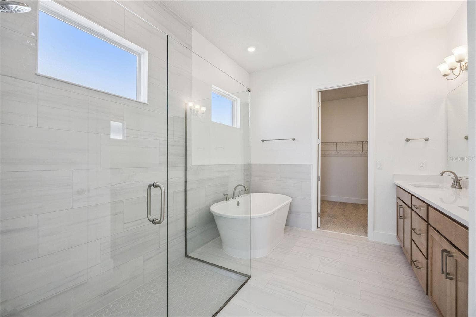17428 HONEYBELL TANGELO COURT, Winter Garden, FL 34787 Primary bathroom