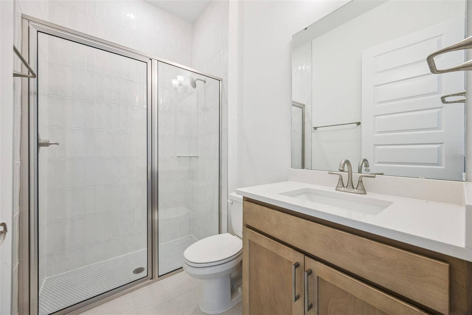 17428 HONEYBELL TANGELO COURT, Winter Garden, FL 34787 First floor bathroom 2