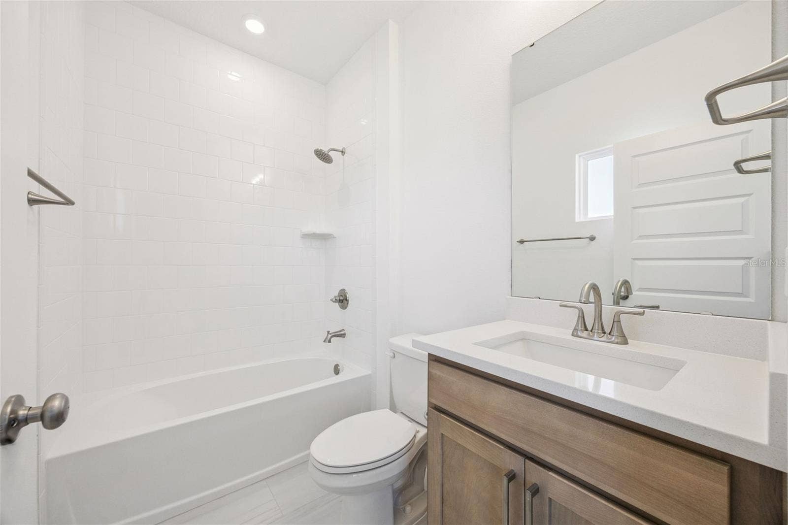 17428 HONEYBELL TANGELO COURT, Winter Garden, FL 34787 Bathroom 4