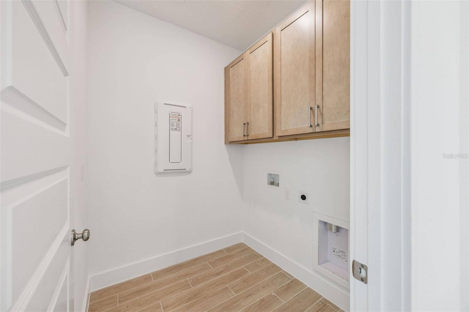 17428 HONEYBELL TANGELO COURT, Winter Garden, FL 34787 Laundry room