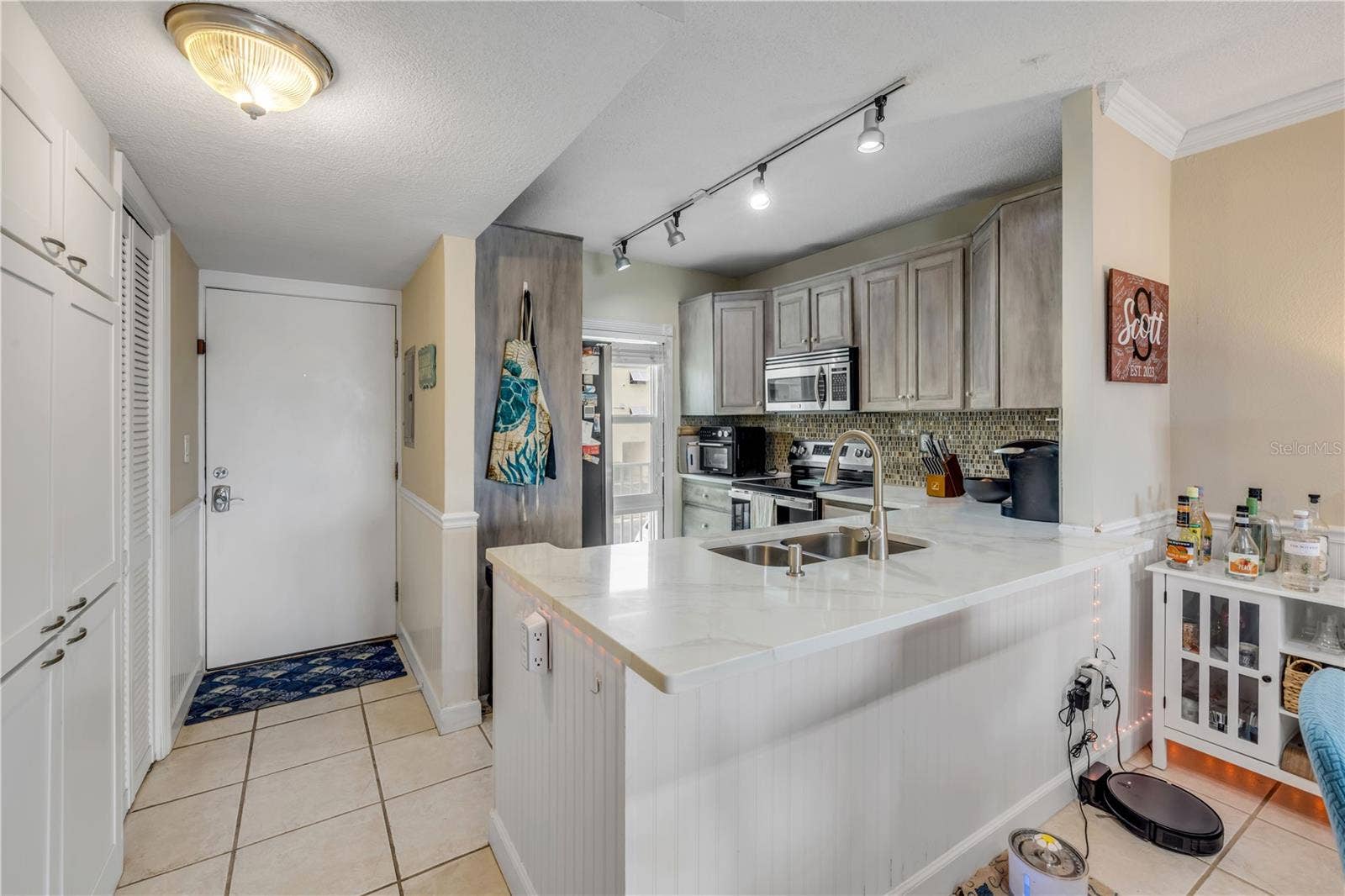 715 S BEACH STREET, #214D, Daytona Beach, FL 32114 715 S BEACH STREET, #214D, Daytona Beach, FL 32114