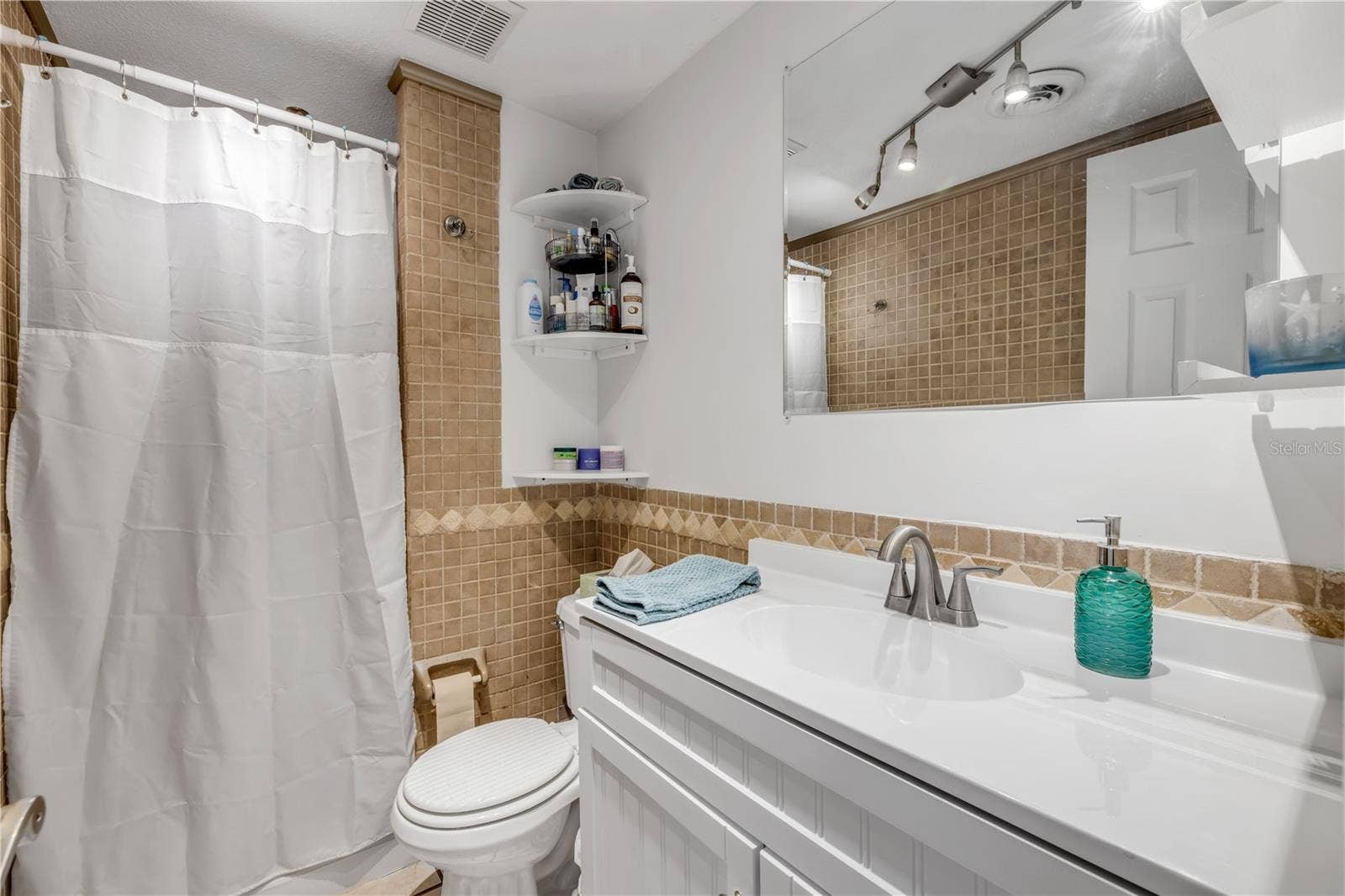 715 S BEACH STREET, #214D, Daytona Beach, FL 32114 715 S BEACH STREET, #214D, Daytona Beach, FL 32114