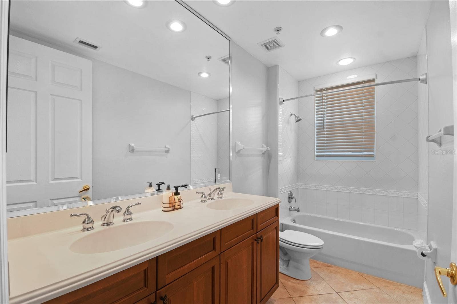 8749 THE ESPLANADE, #24, Orlando, FL 32836 8749 THE ESPLANADE, #24, Orlando, FL 32836