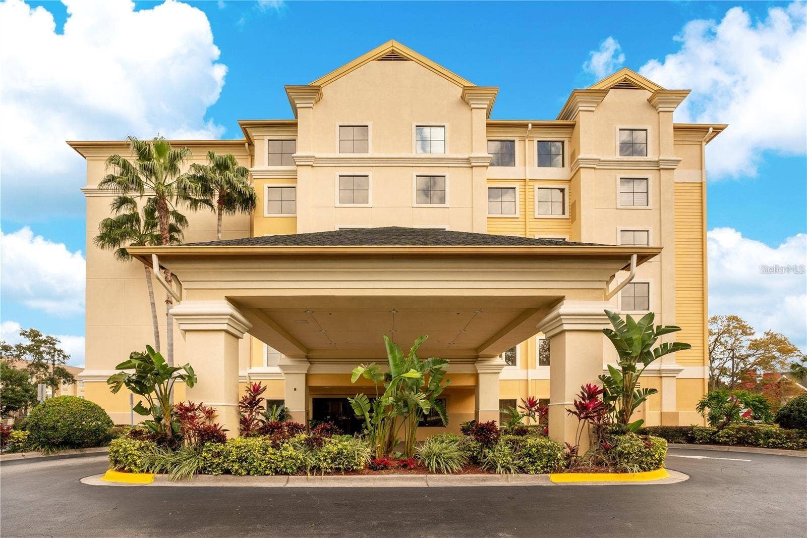 7601 CANADA AVENUE, #421, Orlando, FL 32819 7601 CANADA AVENUE, #421, Orlando, FL 32819