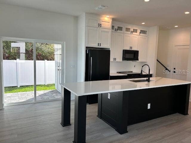2051 PEEL AVENUE, Orlando, FL 32806 kitchen leading to patio
