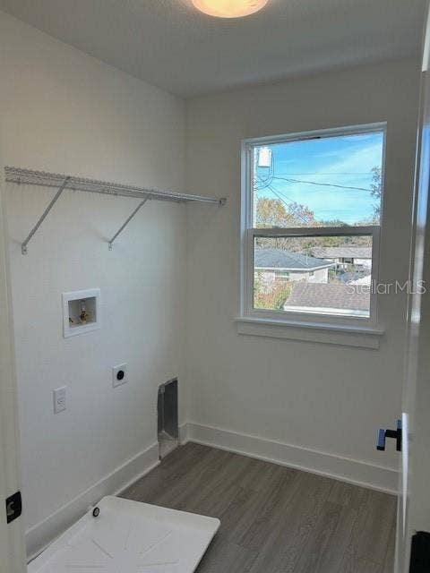2051 PEEL AVENUE, Orlando, FL 32806 laundry room