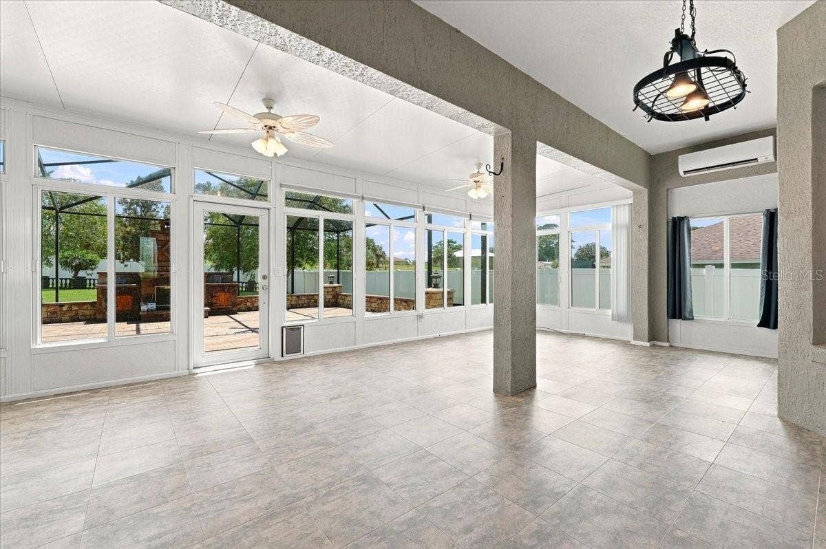 230 LAKE ARIETTA COURT, Auburndale, FL 33823 enclosed porch