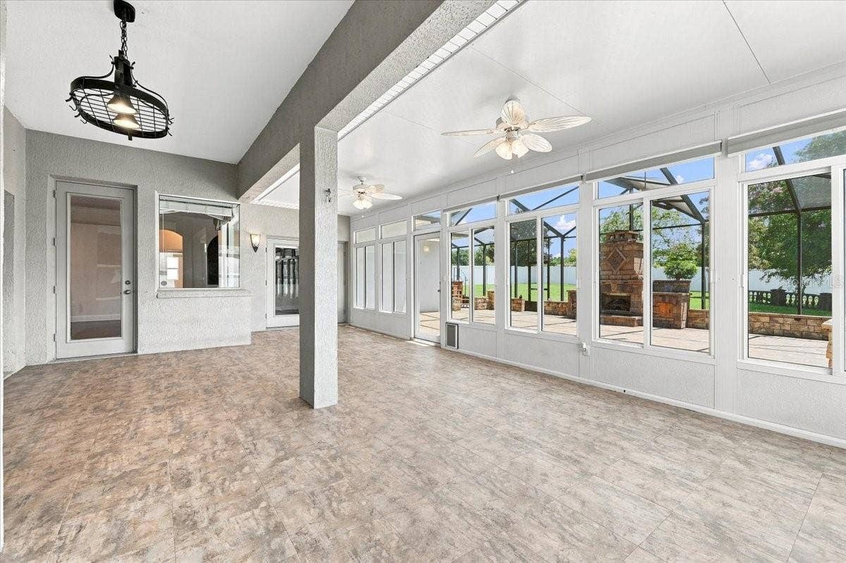 230 LAKE ARIETTA COURT, Auburndale, FL 33823 enclosed porch