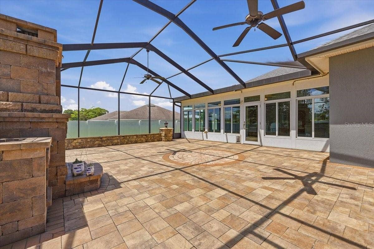 230 LAKE ARIETTA COURT, Auburndale, FL 33823 screened lanai