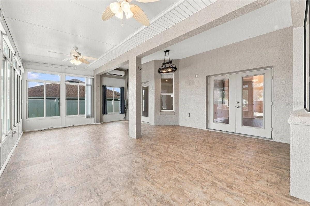 230 LAKE ARIETTA COURT, Auburndale, FL 33823 enclosed porch