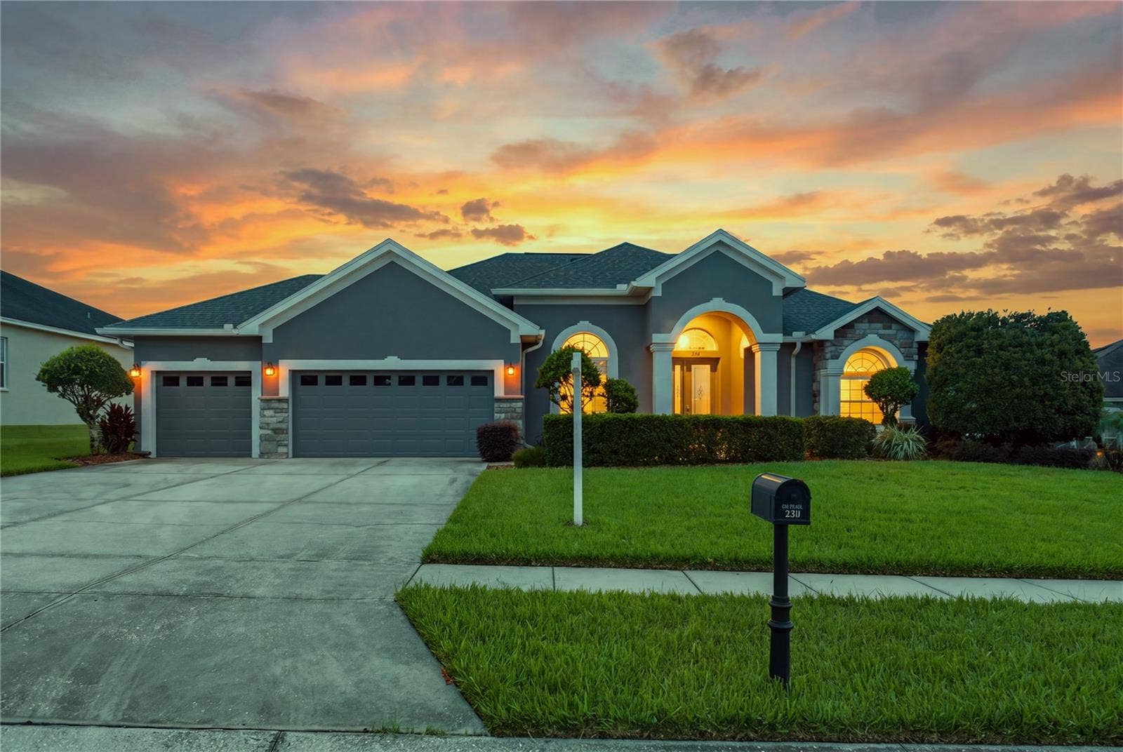 230 LAKE ARIETTA COURT, Auburndale, FL 33823 230 LAKE ARIETTA COURT, Auburndale, FL 33823