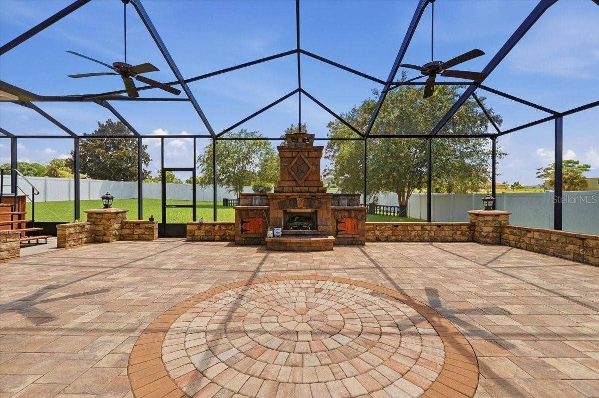 230 LAKE ARIETTA COURT, Auburndale, FL 33823 screened lanai