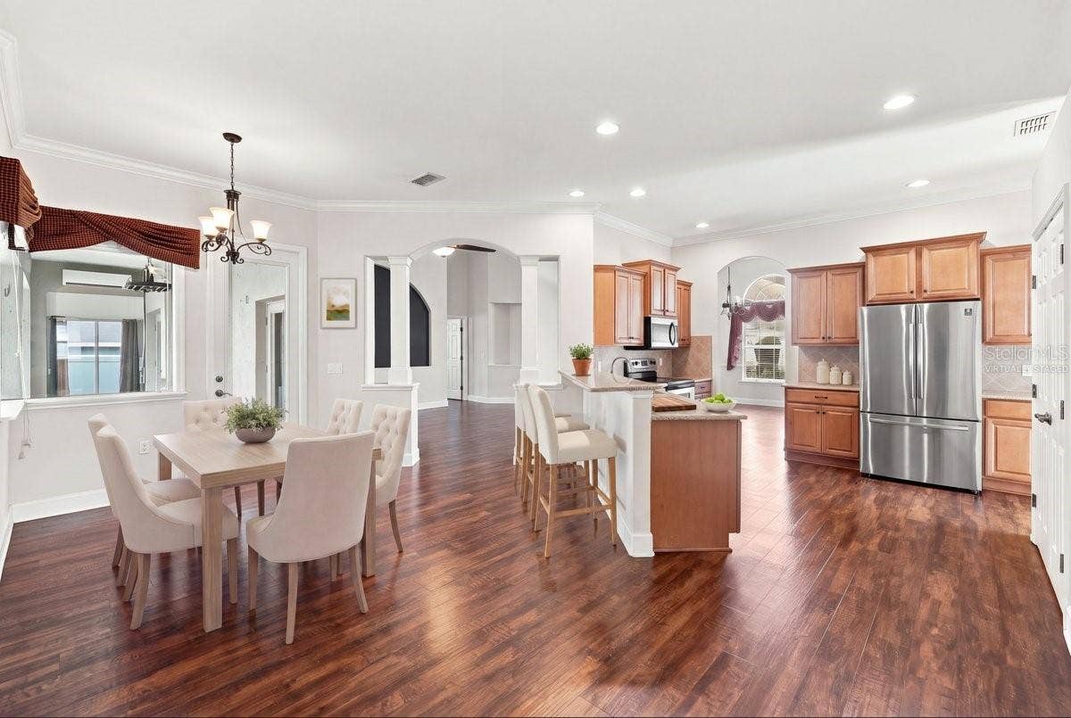 230 LAKE ARIETTA COURT, Auburndale, FL 33823 kitchen virtually staged