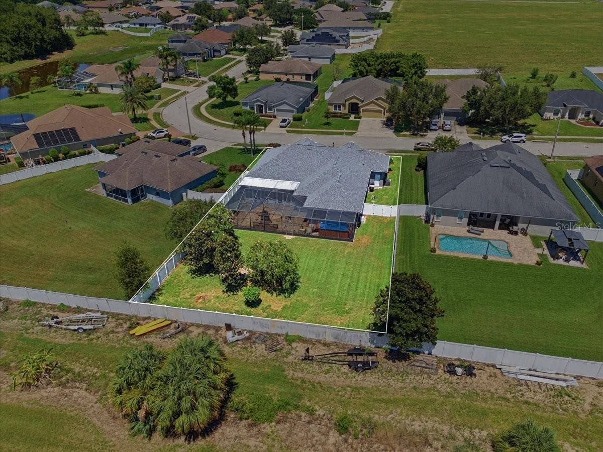 230 LAKE ARIETTA COURT, Auburndale, FL 33823 230 LAKE ARIETTA COURT, Auburndale, FL 33823