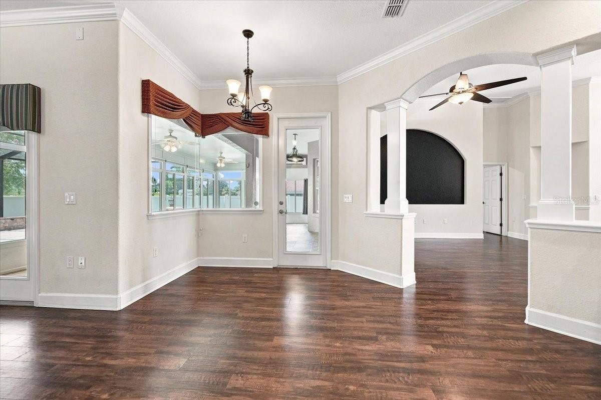230 LAKE ARIETTA COURT, Auburndale, FL 33823 kitchen
