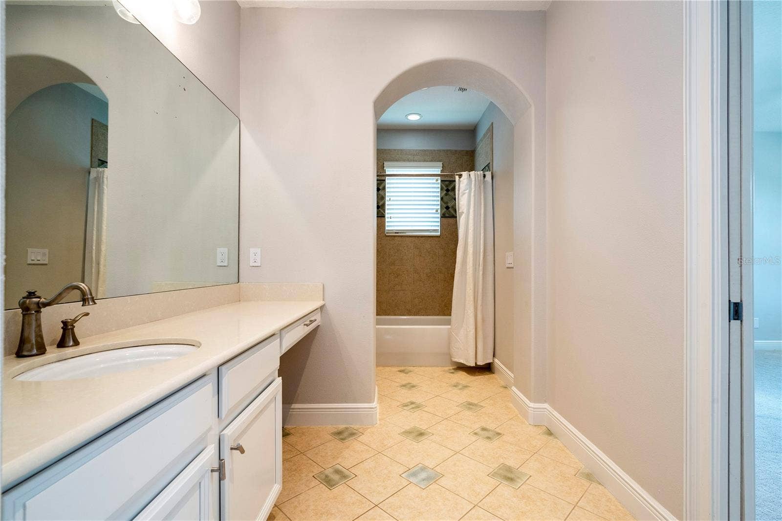 1720 LAKE ROBERTS LANDING DRIVE, Winter Garden, FL 34787 1720 LAKE ROBERTS LANDING DRIVE, Winter Garden, FL 34787
