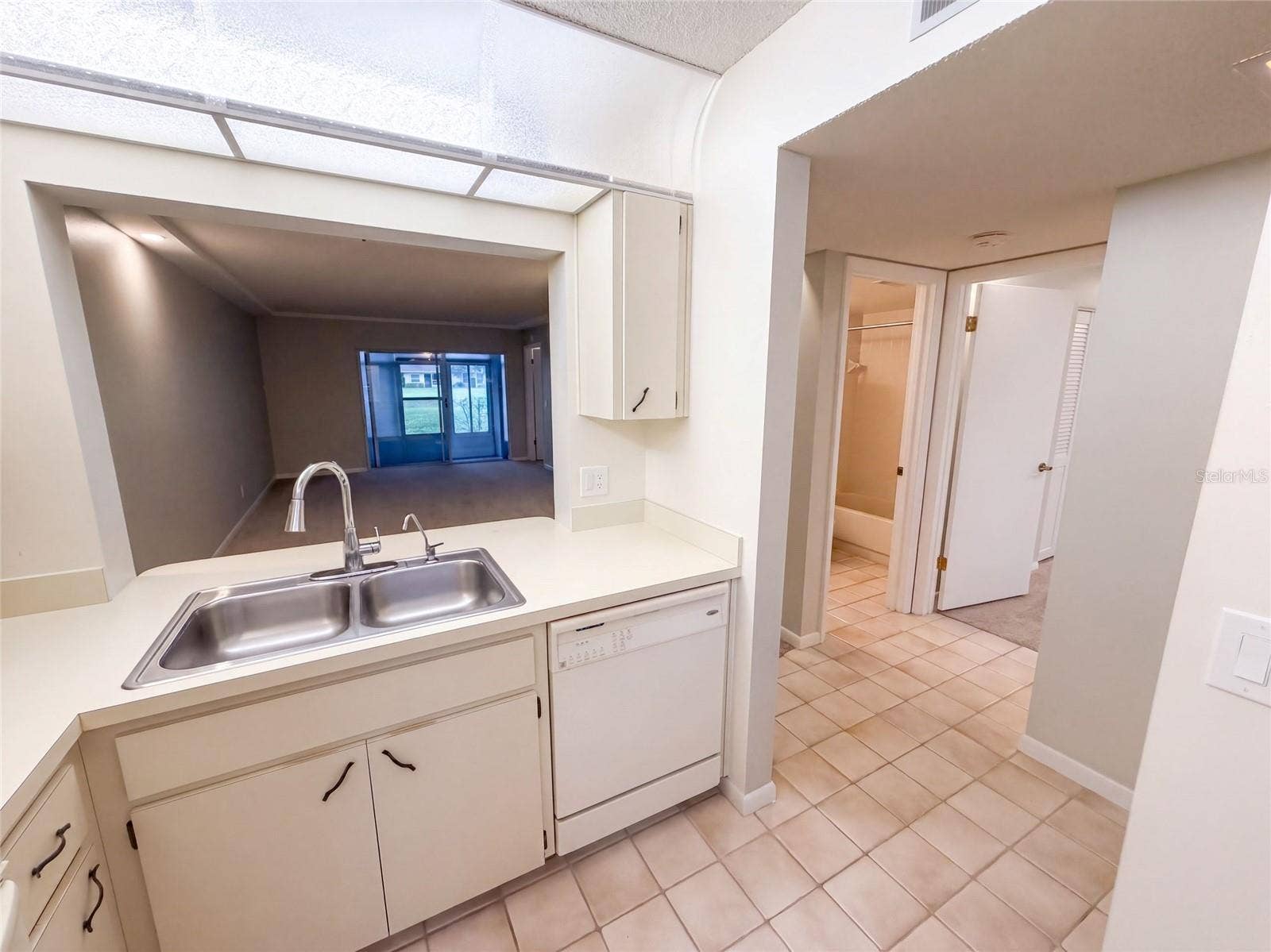 1465 MILLSTREAM LANE, #104, Dunedin, FL 34698