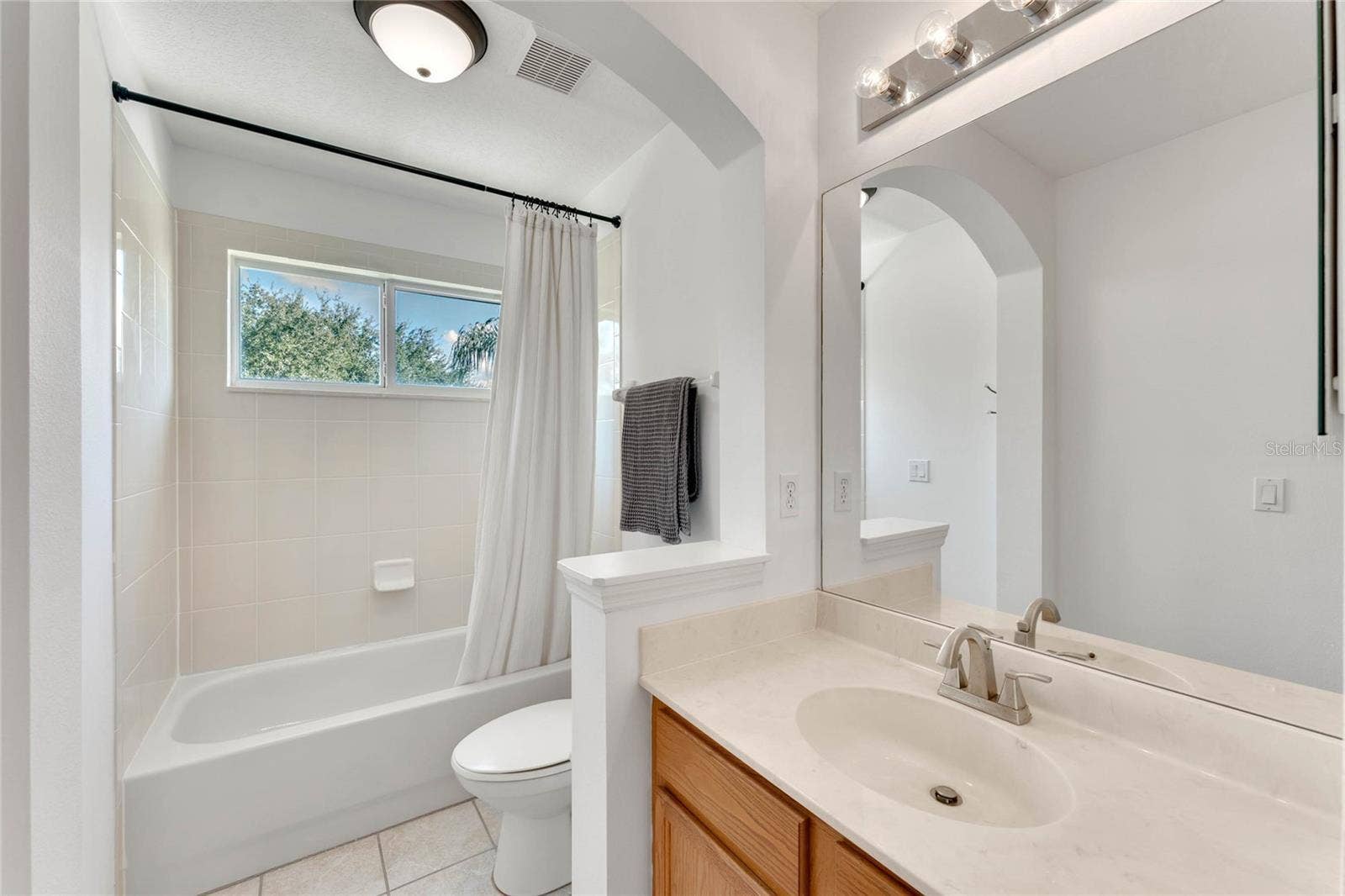 6309 EARTHGOLD DRIVE, Windermere, FL 34786 6309 EARTHGOLD DRIVE, Windermere, FL 34786