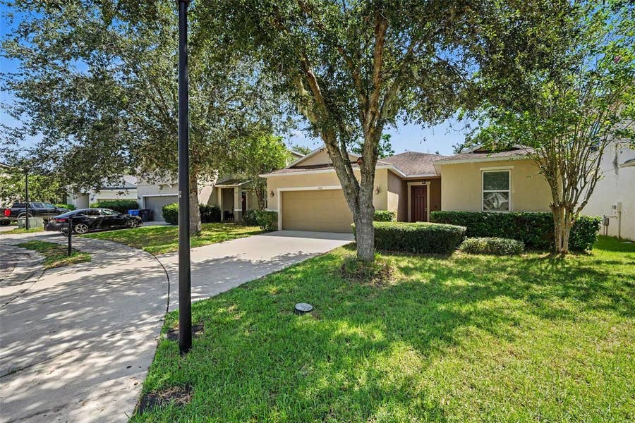 Property photo for 1102 CANYON OAKS DRIVE, Brandon, FL