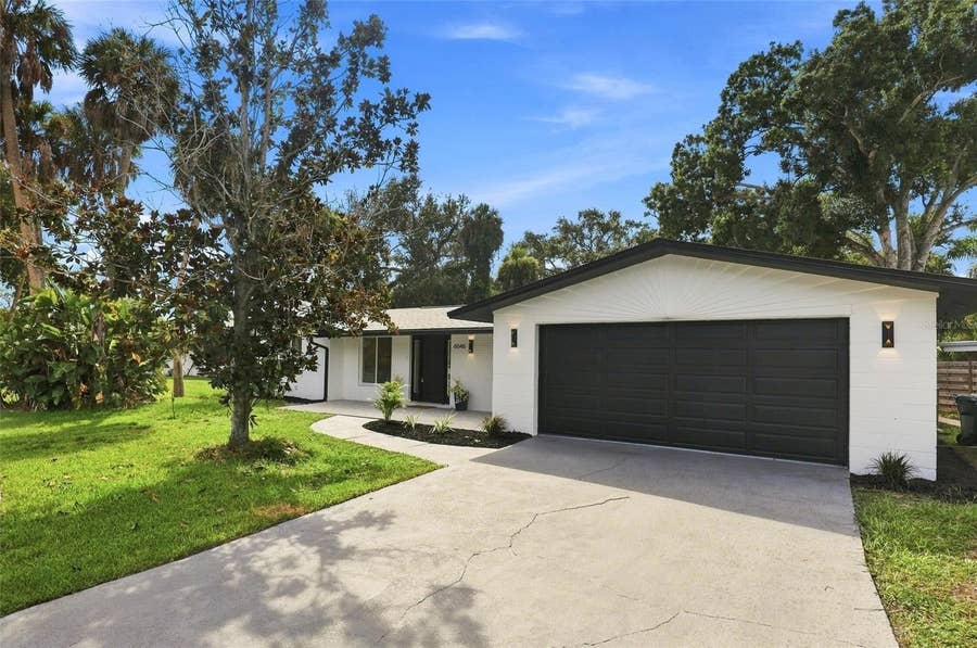 Property photo for 6646 GLADES WAY, Sarasota, FL