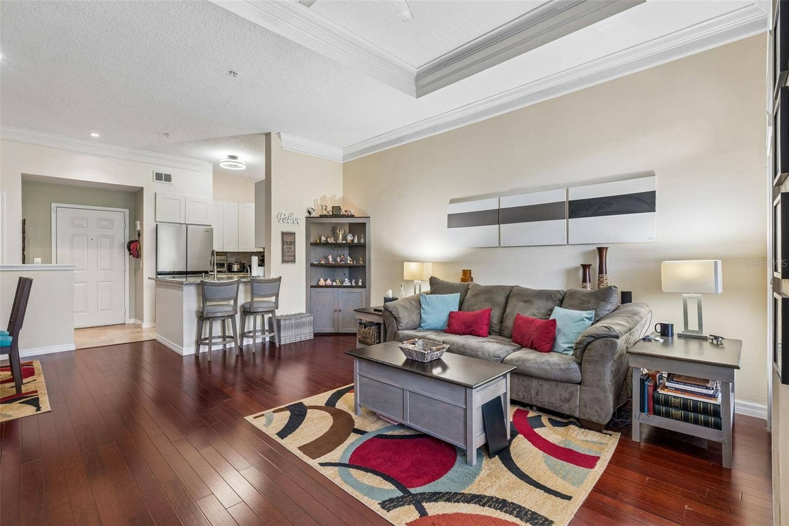 239 LONGVIEW AVENUE, #311, Celebration, FL 34747 Living room