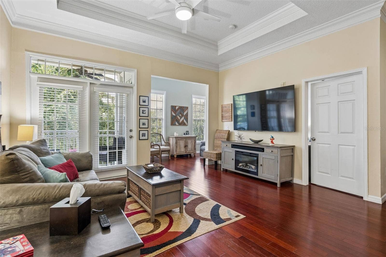 239 LONGVIEW AVENUE, #311, Celebration, FL 34747 Living room