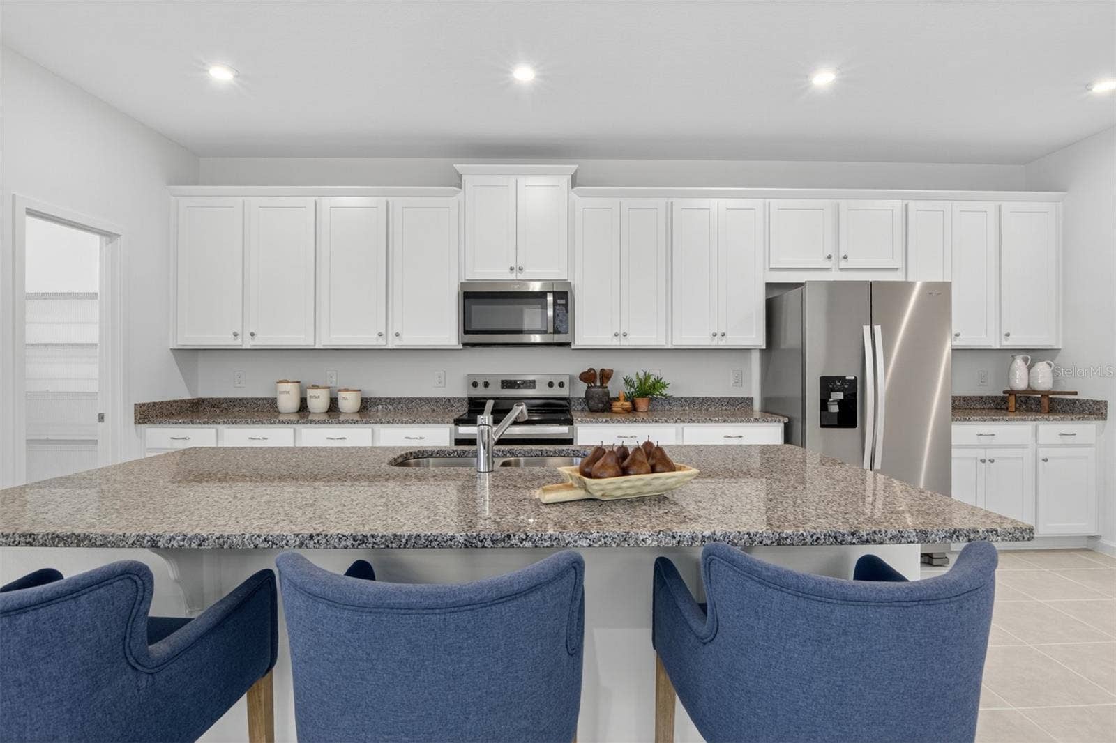 133 GREENHOUSE GROVE STREET, Groveland, FL 34736 Grayton Kitchen