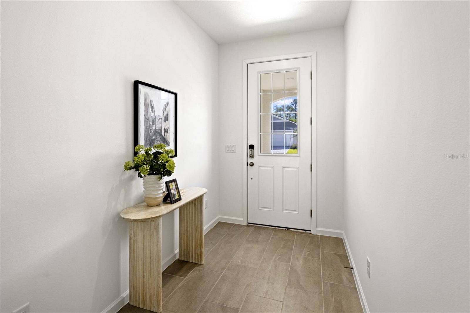 137 GREENHOUSE GROVE STREET, Groveland, FL 34736 Alafia Foyer
