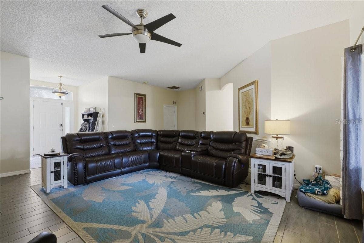 6 BIRDSEYE PLACE, Palm Coast, FL 32137 6 BIRDSEYE PLACE, Palm Coast, FL 32137