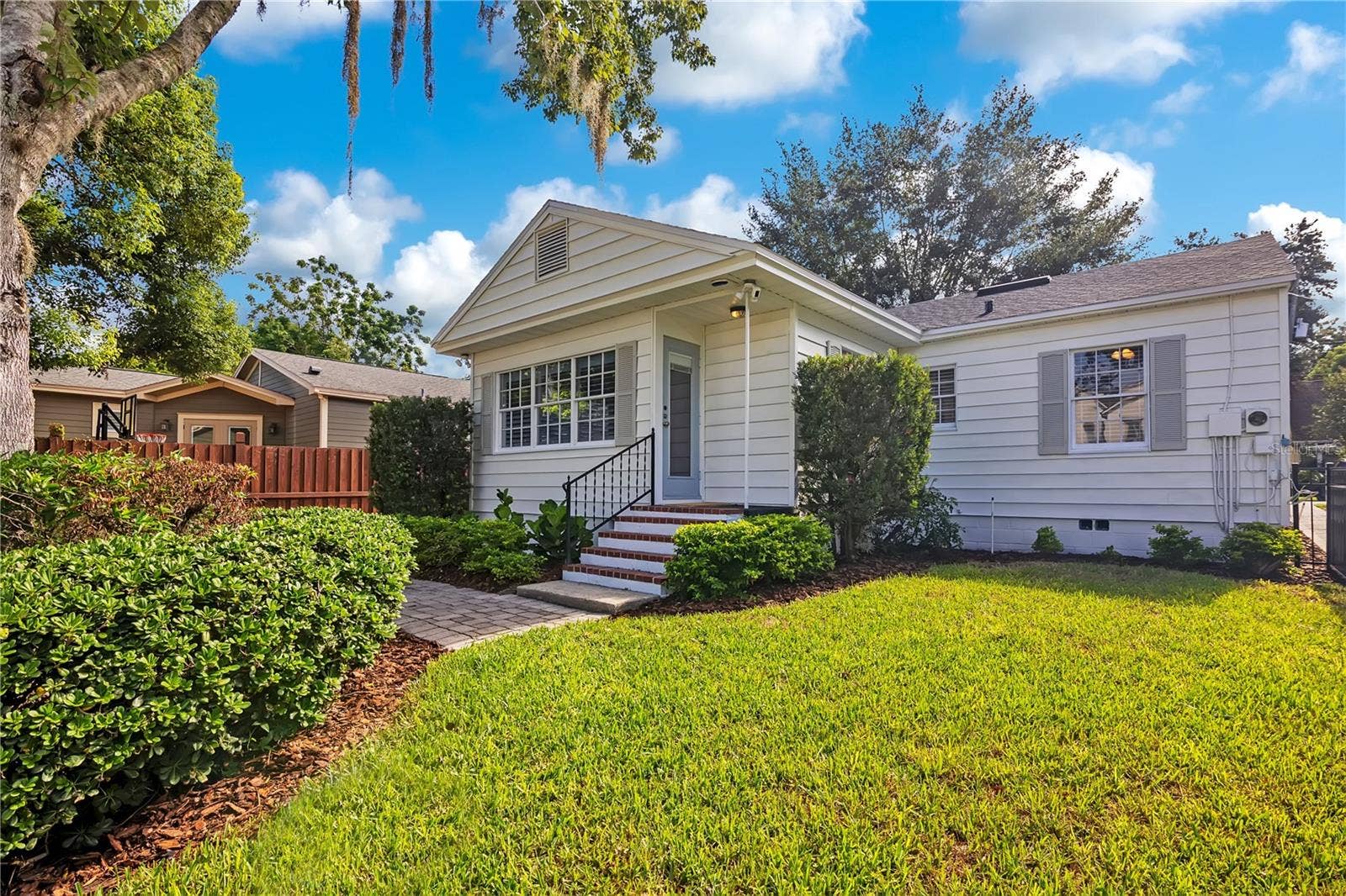 2102 HARRISON AVENUE, Orlando, FL 32804 Rear Entrance