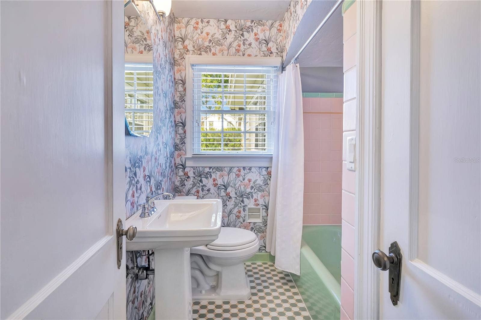 2102 HARRISON AVENUE, Orlando, FL 32804 Hall Bathroom