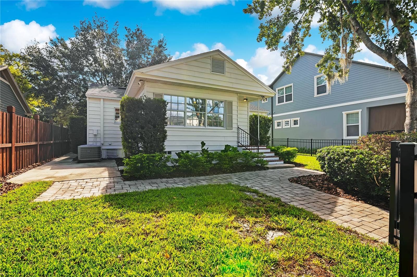 2102 HARRISON AVENUE, Orlando, FL 32804 Rear Patio