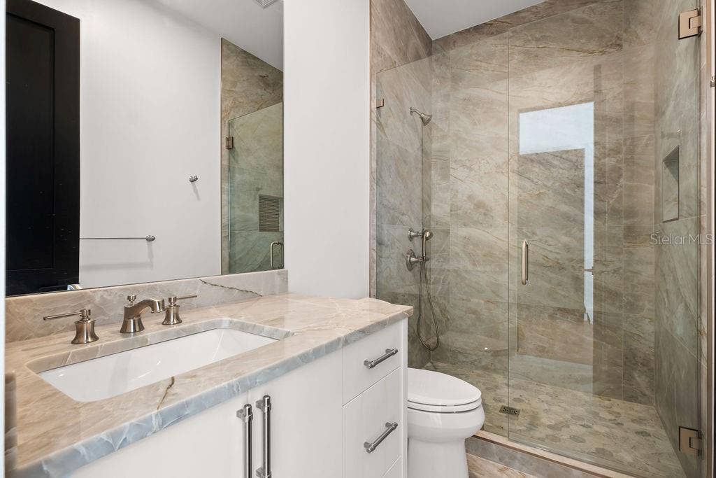 9725 CHESTNUT RIDGE DRIVE, Windermere, FL 34786 9725 CHESTNUT RIDGE DRIVE, Windermere, FL 34786