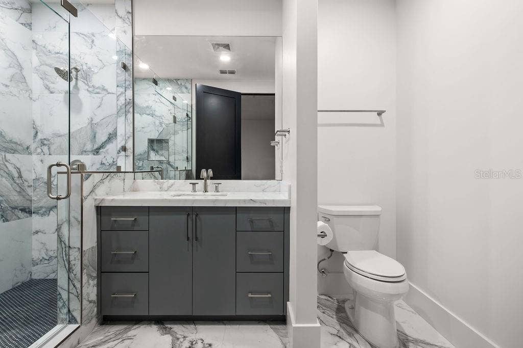 9725 CHESTNUT RIDGE DRIVE, Windermere, FL 34786 9725 CHESTNUT RIDGE DRIVE, Windermere, FL 34786