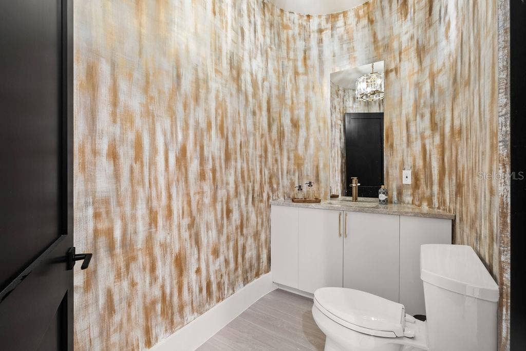 9725 CHESTNUT RIDGE DRIVE, Windermere, FL 34786 9725 CHESTNUT RIDGE DRIVE, Windermere, FL 34786