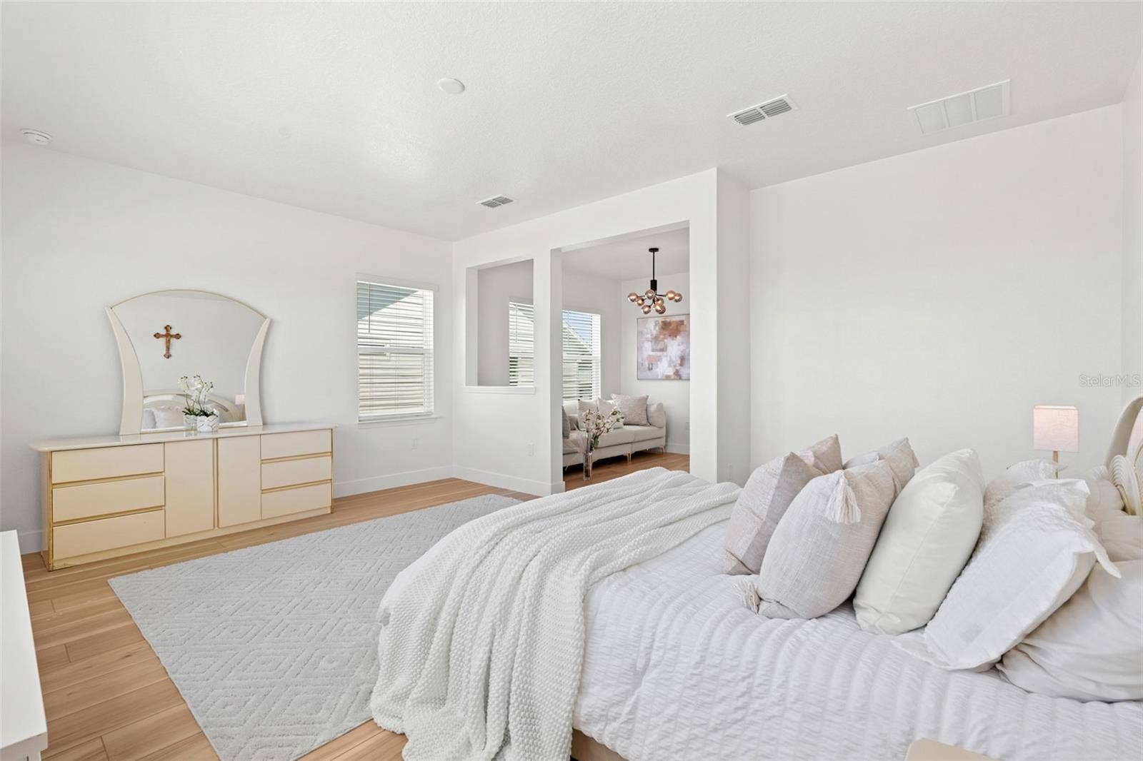 4617 GOLDEN BIRCH AVENUE, Clermont, FL 34714 Light, bright oversized primary suite.
