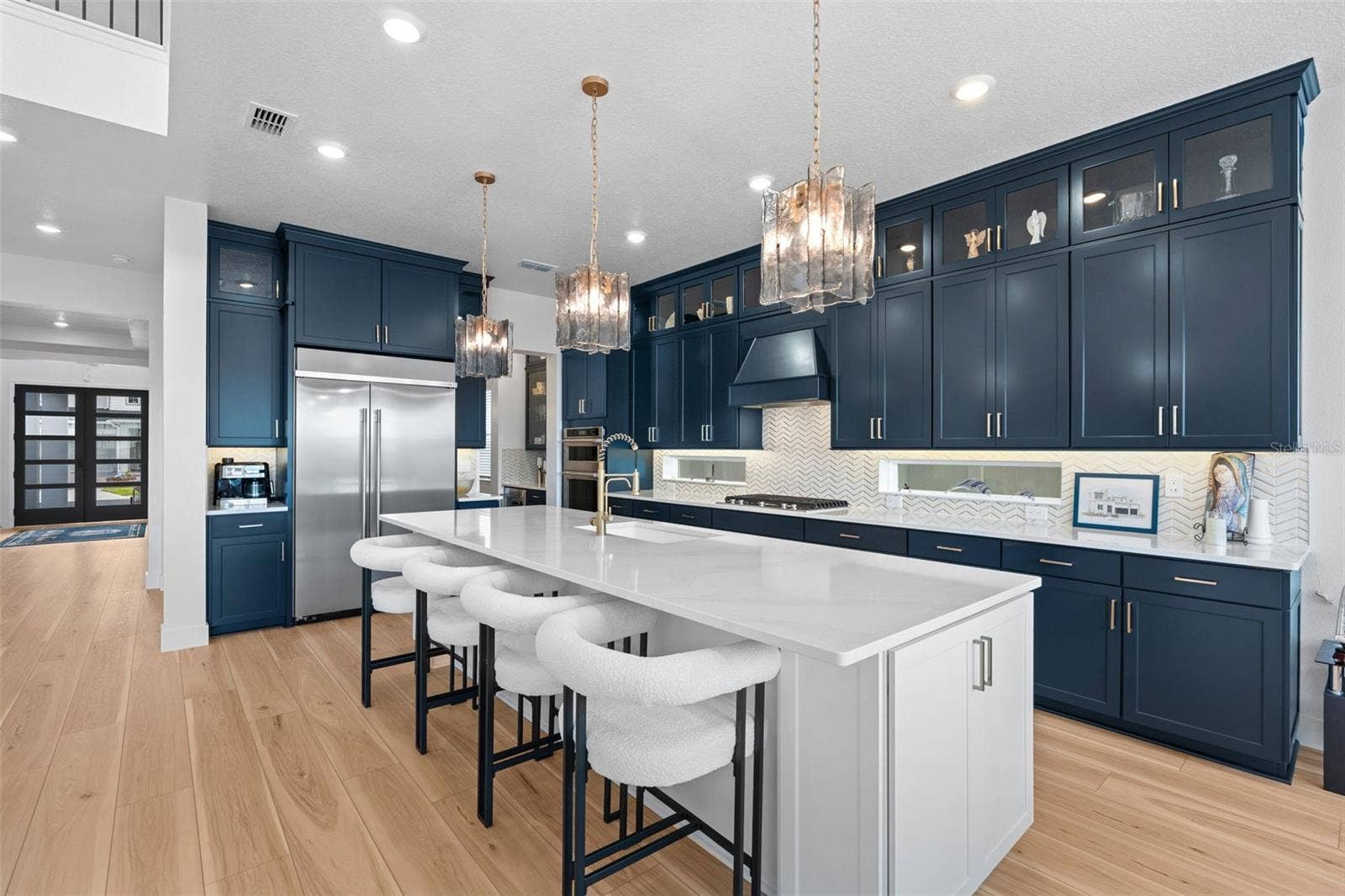 4617 GOLDEN BIRCH AVENUE, Clermont, FL 34714 Upgraded chef's kitchen.