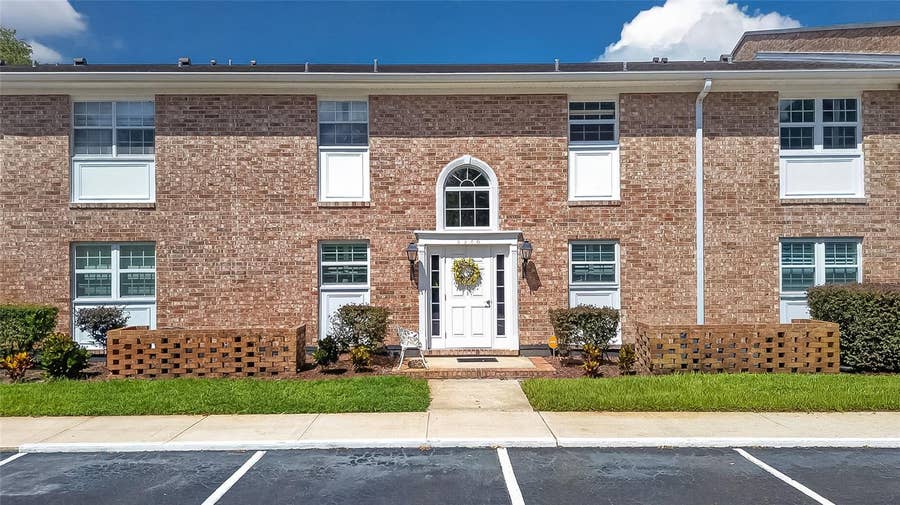 Property photo for 4386 LAKE UNDERHILL ROAD, #D, Orlando, FL