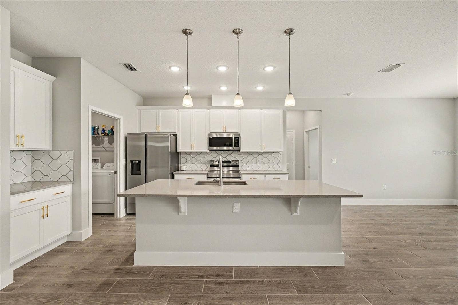 3087 SILVERMINES AVE, Ormond Beach, FL 32174