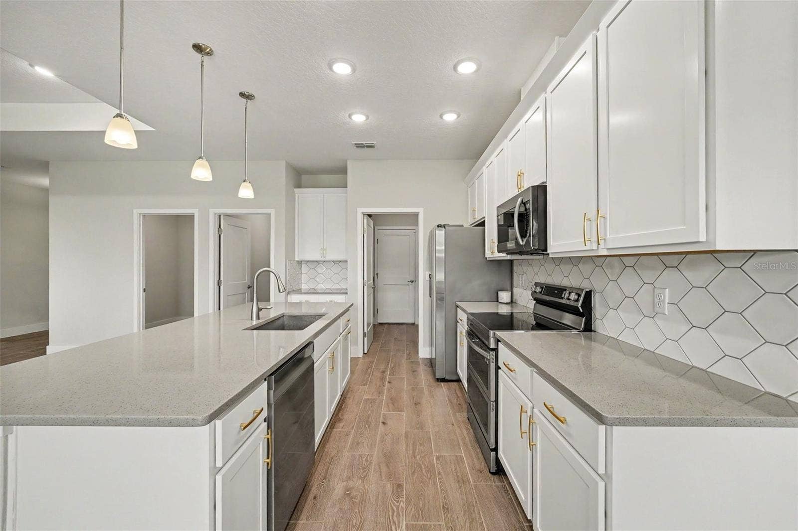3087 SILVERMINES AVE, Ormond Beach, FL 32174