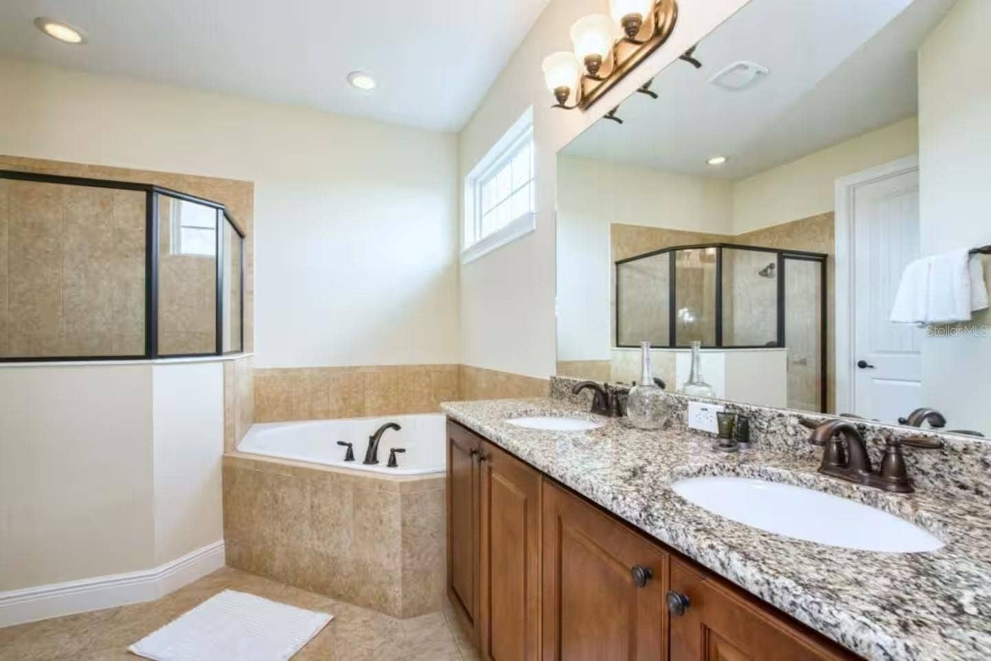 7824 LOXAHATCHEE COURT, Kissimmee, FL 34747 7824 LOXAHATCHEE COURT, Kissimmee, FL 34747
