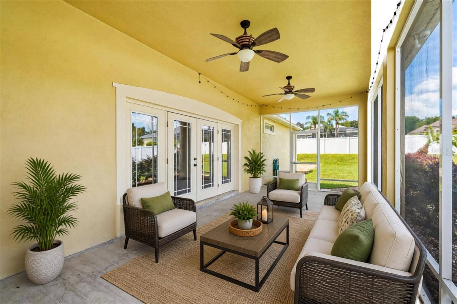1113 MYRTLE BREEZES CT, Fruitland Park, FL 34731 Virtually staged Lenai